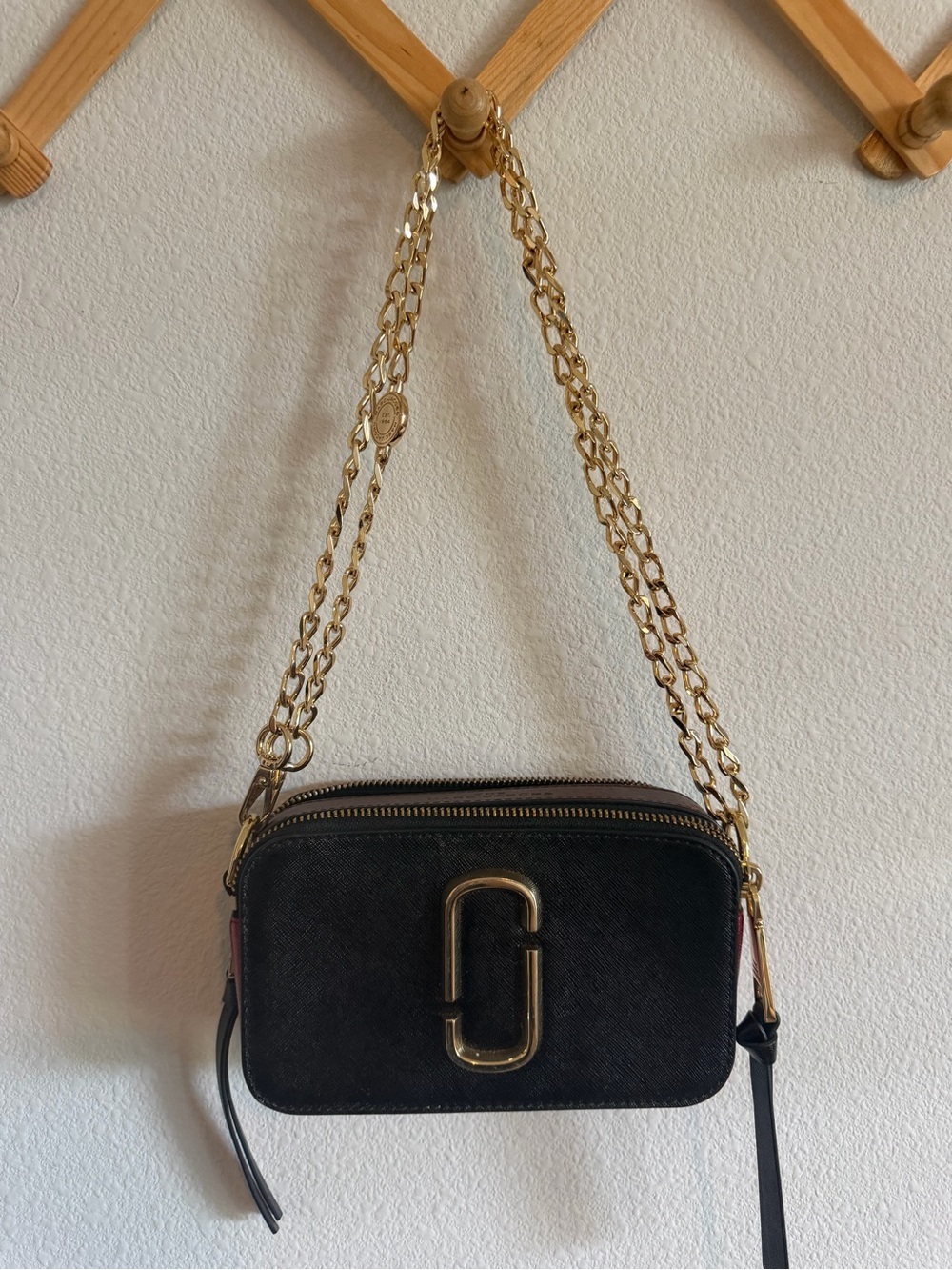 Marc Jacobs Black Snapshot Double Zip Crossbody with Gold Chain - Picture 1 of 8